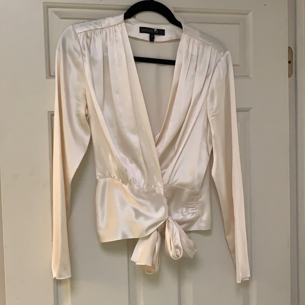 Cream 💯% silk Lafayette 148 wrap blouse 6 w/bow